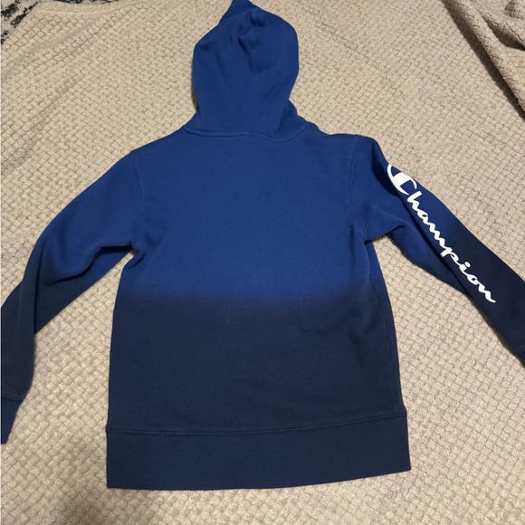 Champion Boys Size Small Hoodie - Picture 2 of 3